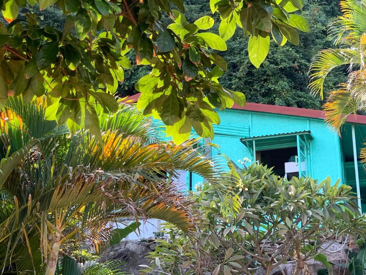 Ocean Beach Resort Cat Ba Island Exteriör bild