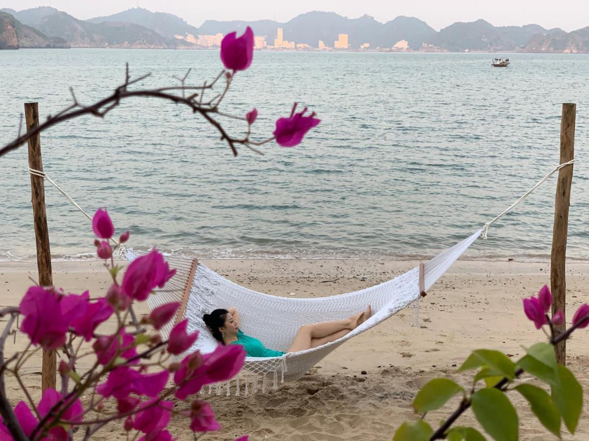 Ocean Beach Resort Cat Ba Island Exteriör bild